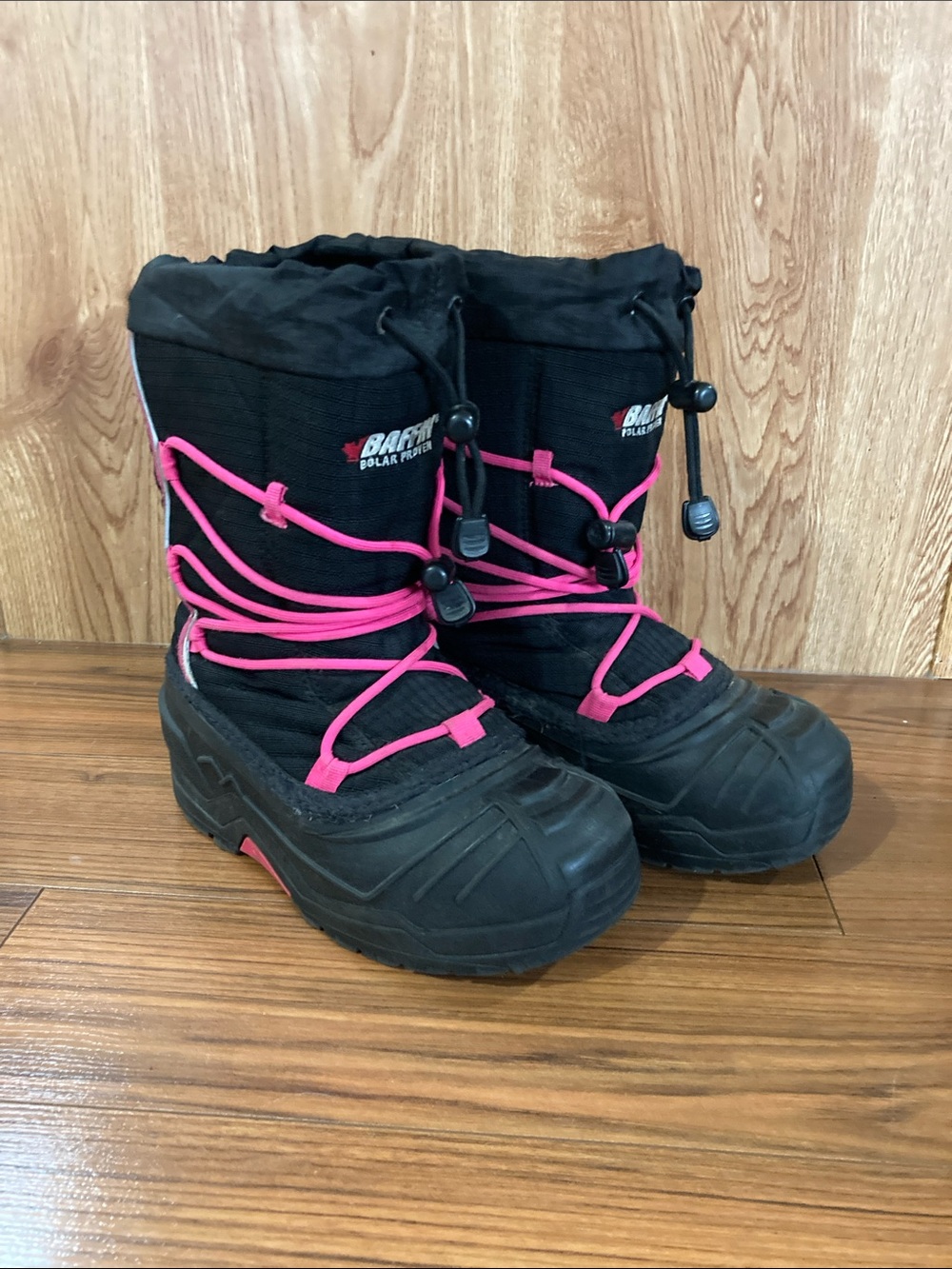 Baffin Kids Black and Pink Insulated Snow Boots